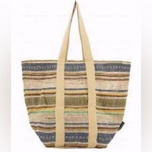Vintage Addiction Jute Beach Bucket Tote
